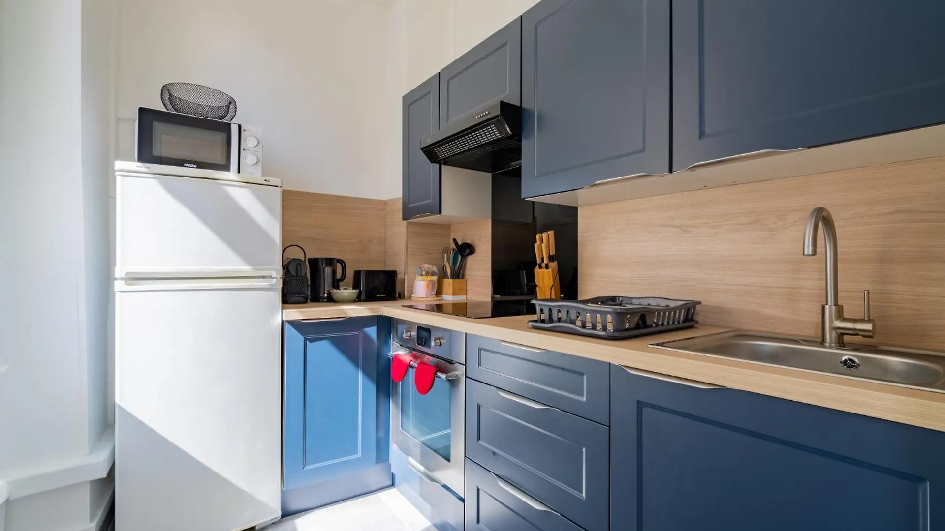 T1 Cocooning Proche Metro Baille Apartment Marseille 0*,  France